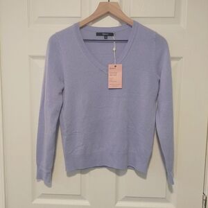 NWT! Quince 100% Cashmere V-Neck Purple Sweater! Sz. XS ! (F43)